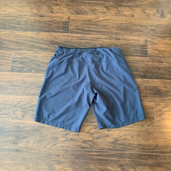 Arc'teryx Running Shorts - Picture 3 of 3